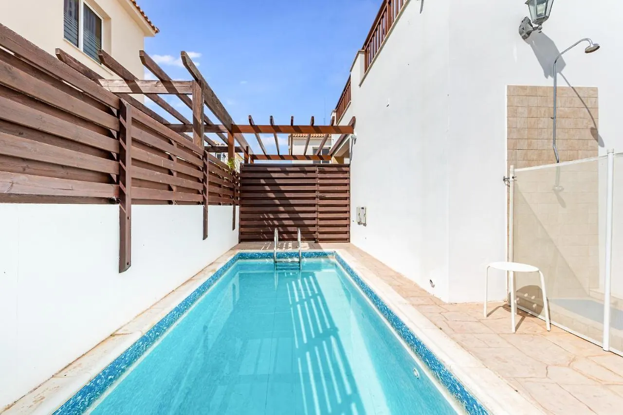 Villa Rosedale By Ezoria Villas Ayía Nápa