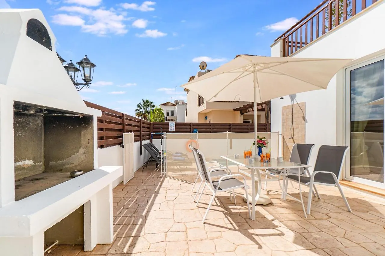 Villa Rosedale By Ezoria Villas Ayía Nápa Chypre