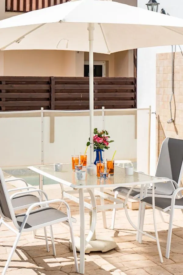 Villa Rosedale By Ezoria Villas Ayía Nápa